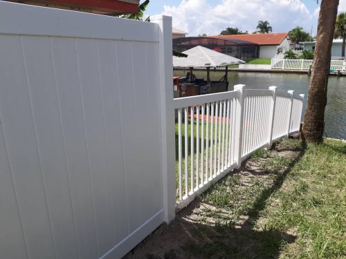 Fence Contractor Palm Bay Florida 211